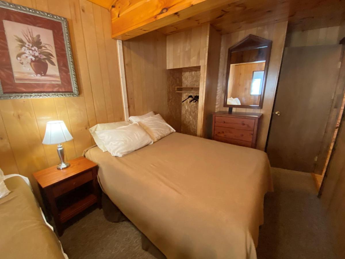 Boulders Resort Lake George Bagian luar foto