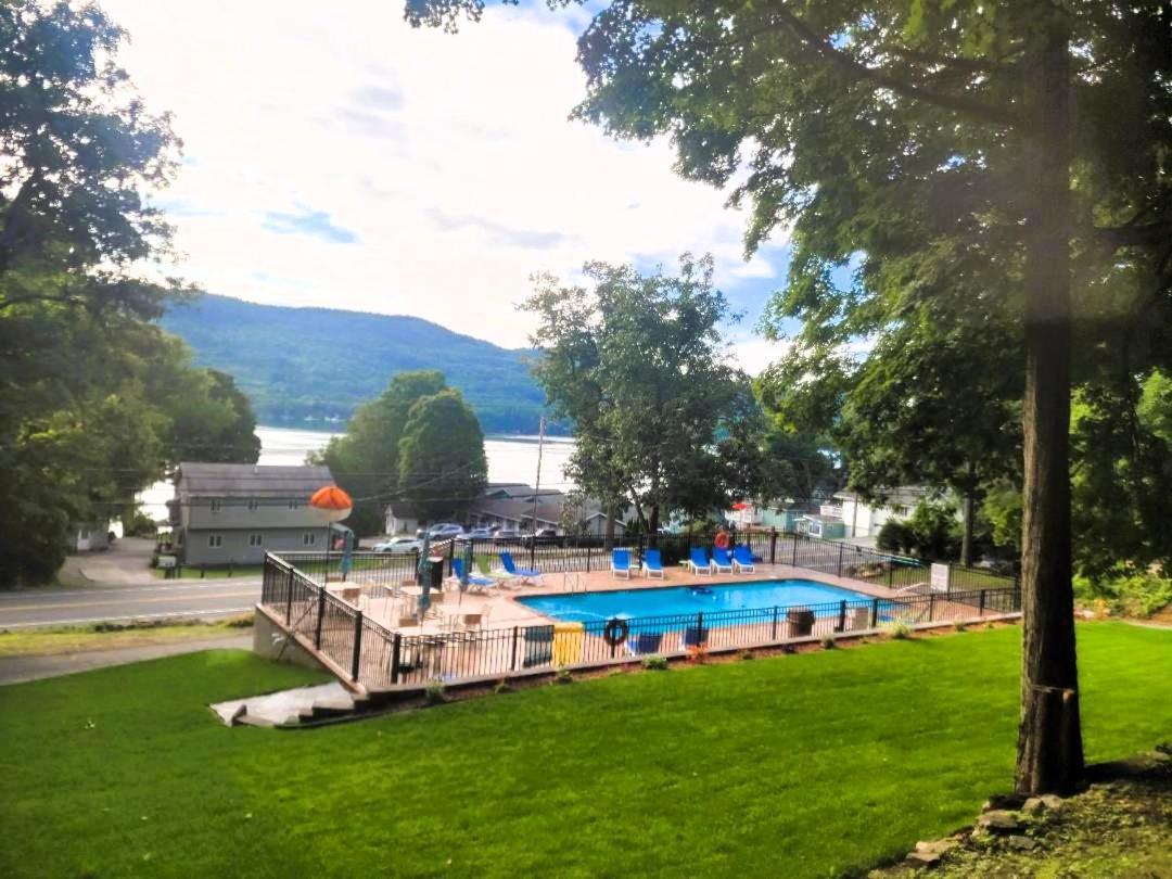 Boulders Resort Lake George Bagian luar foto